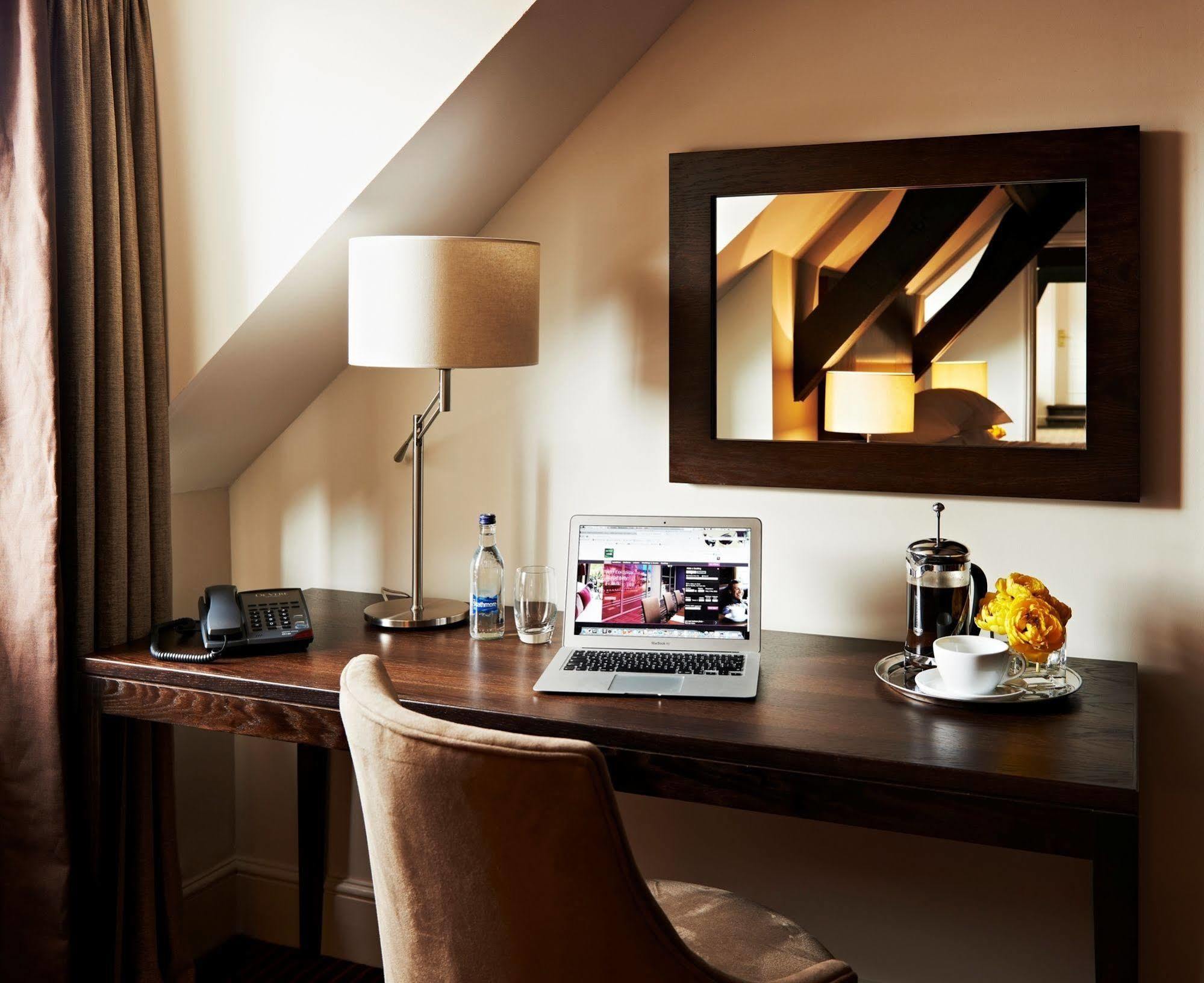 Sunningdale Park Hotel Аскът Екстериор снимка